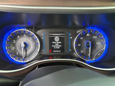 2018 Chrysler Pacifica Touring L   - Photo 9 - Newark, IL 60541