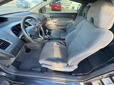 2010 Honda Civic LX - Photo 5 - Newark, IL 60541