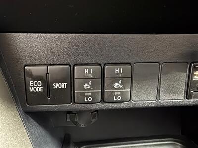2013 Toyota RAV4 Limited   - Photo 8 - Newark, IL 60541