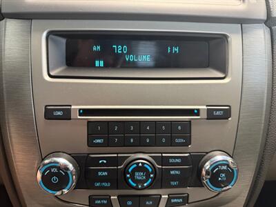 2011 Ford Fusion SE   - Photo 10 - Newark, IL 60541