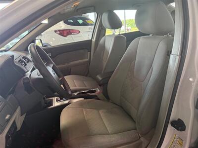 2011 Ford Fusion SE   - Photo 7 - Newark, IL 60541