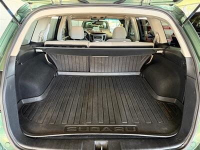 2013 Subaru Outback 2.5i Premium   - Photo 8 - Newark, IL 60541