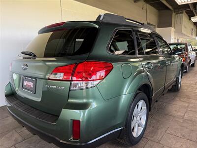 2013 Subaru Outback 2.5i Premium   - Photo 6 - Newark, IL 60541