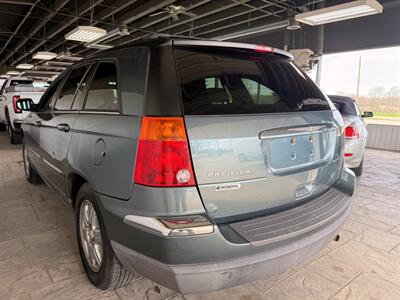 2005 Chrysler Pacifica Touring   - Photo 6 - Newark, IL 60541