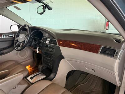 2005 Chrysler Pacifica Touring   - Photo 7 - Newark, IL 60541