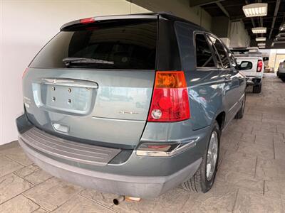 2005 Chrysler Pacifica Touring   - Photo 5 - Newark, IL 60541