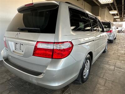 2006 Honda Odyssey EX-L w/DVD   - Photo 6 - Newark, IL 60541