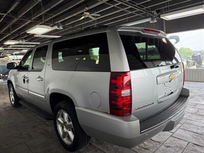 2012 Chevrolet Suburban LTZ 1500   - Photo 4 - Newark, IL 60541