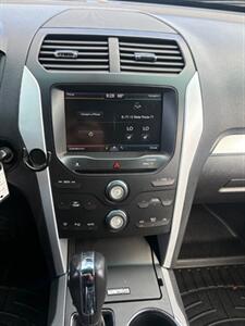 2014 Ford Explorer XLT - Photo 10 - Newark, IL 60541