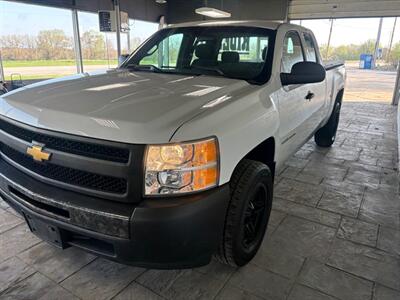 2013 Chevrolet Silverado 1500 Work Truck   - Photo 2 - Newark, IL 60541