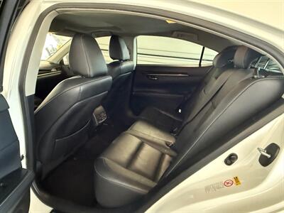 2015 Lexus ES - Photo 10 - Newark, IL 60541