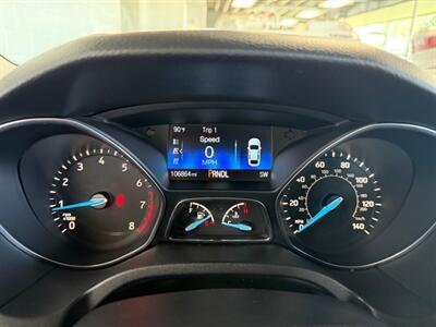 2015 Ford Focus SE   - Photo 9 - Newark, IL 60541