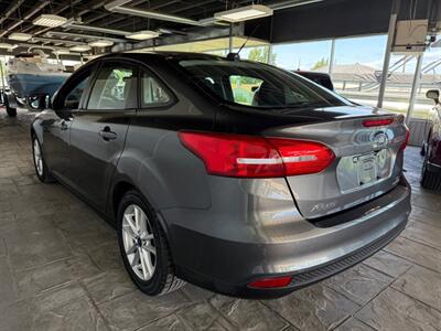 2015 Ford Focus SE   - Photo 6 - Newark, IL 60541