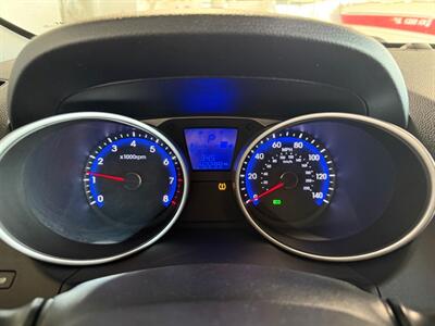 2013 Hyundai TUCSON   - Photo 11 - Newark, IL 60541
