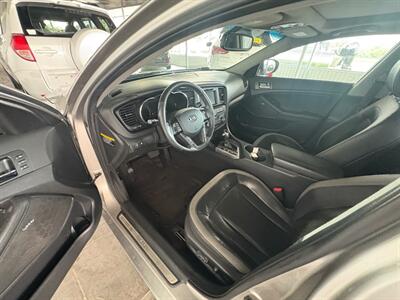 2012 Kia Optima Hybrid LX   - Photo 8 - Newark, IL 60541