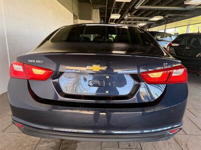 2016 Chevrolet Malibu LT   - Photo 2 - Newark, IL 60541