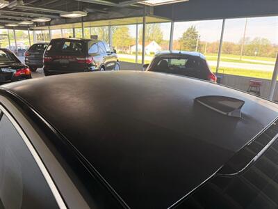 2016 Chevrolet Malibu LT   - Photo 10 - Newark, IL 60541