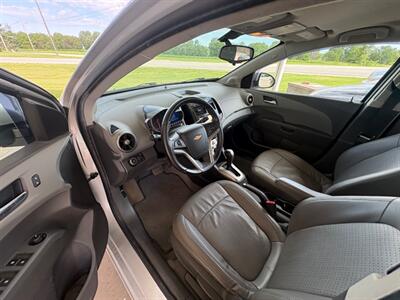 2014 Chevrolet Sonic LTZ Auto - Photo 5 - Newark, IL 60541