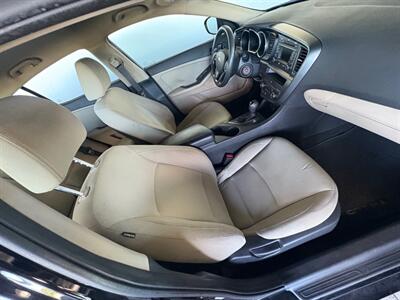 2013 Kia Optima LX   - Photo 5 - Newark, IL 60541