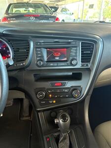 2013 Kia Optima LX   - Photo 8 - Newark, IL 60541
