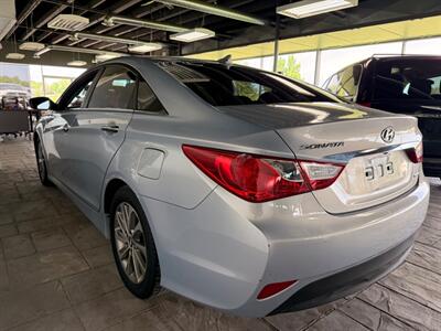 2014 Hyundai SONATA Limited - Photo 5 - Newark, IL 60541