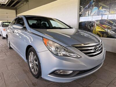 2014 Hyundai SONATA Limited - Photo 1 - Newark, IL 60541