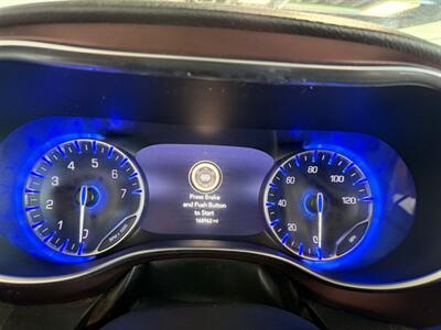 2018 Chrysler Pacifica Limited   - Photo 11 - Newark, IL 60541