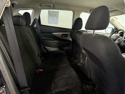 2015 Nissan Murano SV - Photo 11 - Newark, IL 60541