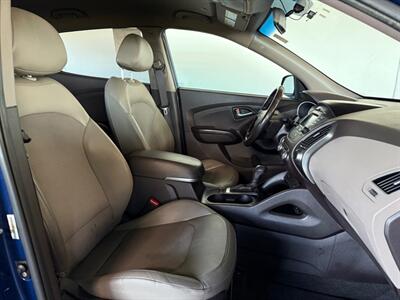 2015 Hyundai TUCSON SE   - Photo 6 - Newark, IL 60541