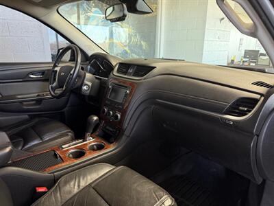 2014 Chevrolet Traverse LT   - Photo 8 - Newark, IL 60541