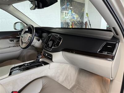 2016 Volvo XC90 T6 Momentum   - Photo 8 - Newark, IL 60541