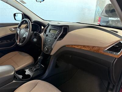 2015 Hyundai SANTA FE Sport 2.4L - Photo 11 - Newark, IL 60541