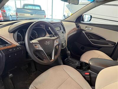 2015 Hyundai SANTA FE Sport 2.4L - Photo 7 - Newark, IL 60541