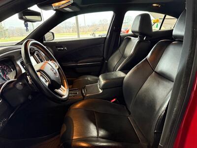 2013 Dodge Charger R/T - Photo 8 - Newark, IL 60541