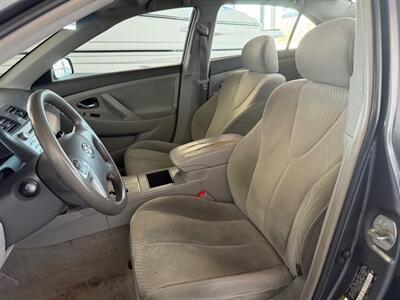 2007 Toyota Camry CE - Photo 8 - Newark, IL 60541