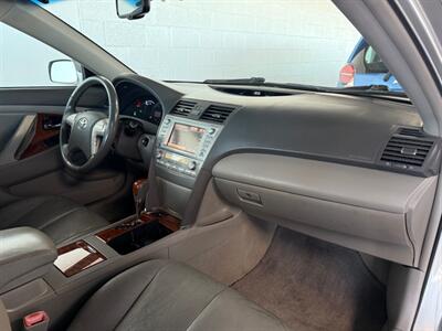 2010 Toyota Camry Hybrid - Photo 9 - Newark, IL 60541