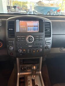 2012 Nissan Pathfinder Silver Edition   - Photo 9 - Newark, IL 60541