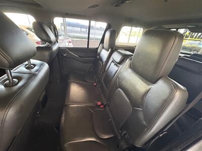 2012 Nissan Pathfinder Silver Edition   - Photo 7 - Newark, IL 60541