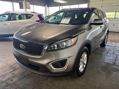 2017 Kia Sorento LX   - Photo 4 - Newark, IL 60541