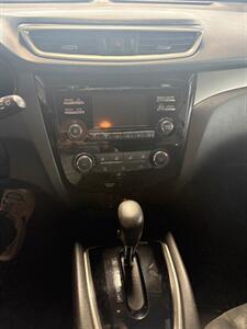 2015 Nissan Rogue SV   - Photo 7 - Newark, IL 60541