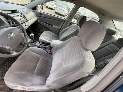 2005 Toyota Camry LE - Photo 6 - Newark, IL 60541