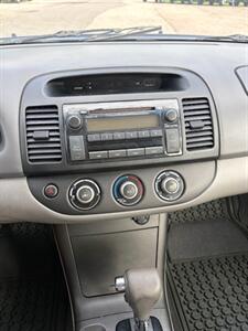2005 Toyota Camry LE - Photo 8 - Newark, IL 60541