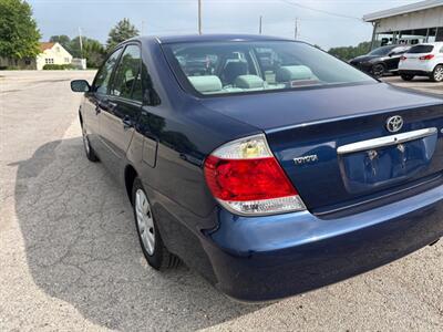 2005 Toyota Camry LE - Photo 3 - Newark, IL 60541