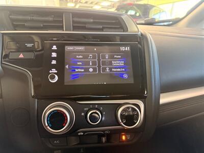 2018 Honda Fit Sport   - Photo 10 - Newark, IL 60541