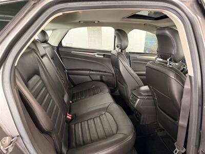 2013 Ford Fusion Hybrid SE   - Photo 9 - Newark, IL 60541