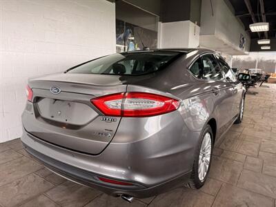 2013 Ford Fusion Hybrid SE   - Photo 5 - Newark, IL 60541