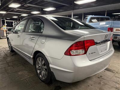2011 Honda Civic EX-L - Photo 4 - Newark, IL 60541