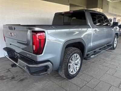 2021 GMC Sierra 1500 SLT   - Photo 2 - Newark, IL 60541