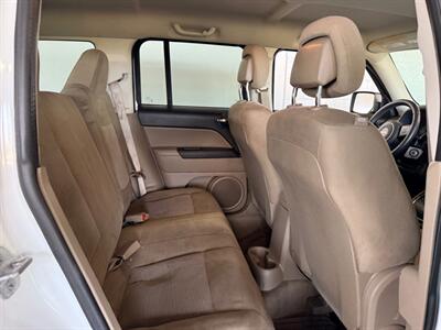 2014 Jeep Patriot Latitude   - Photo 9 - Newark, IL 60541
