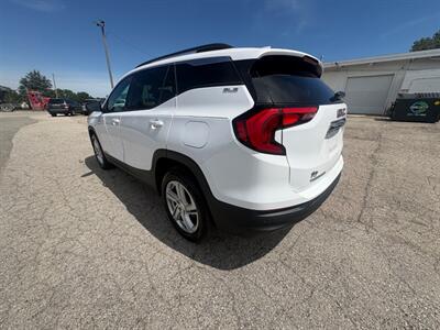 2020 GMC Terrain SLE - Photo 3 - Newark, IL 60541